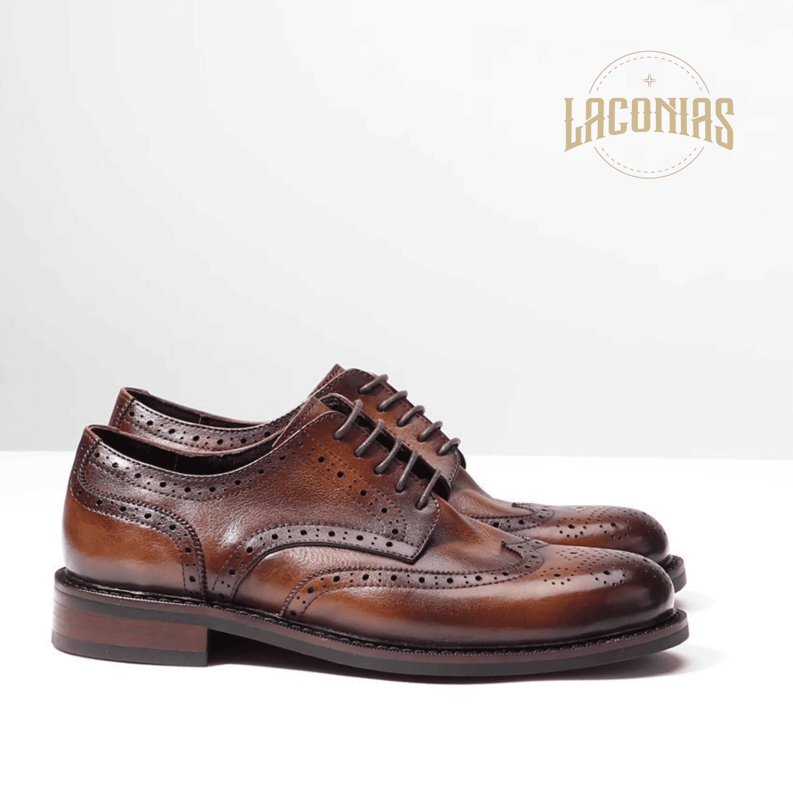 Carved trendy leather shoes view 4