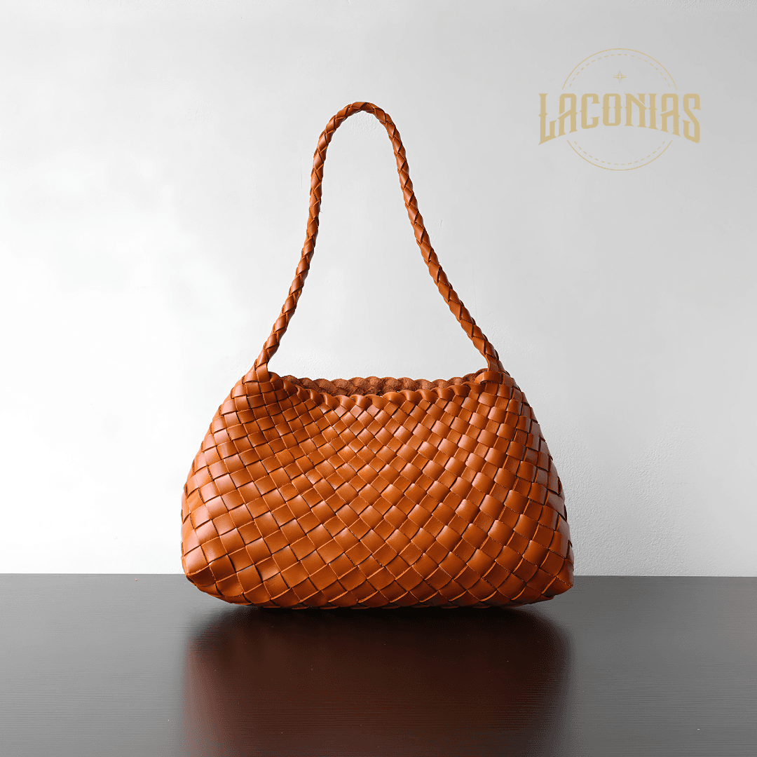 Sheepskin woven bag, armpit bag — showcase 1