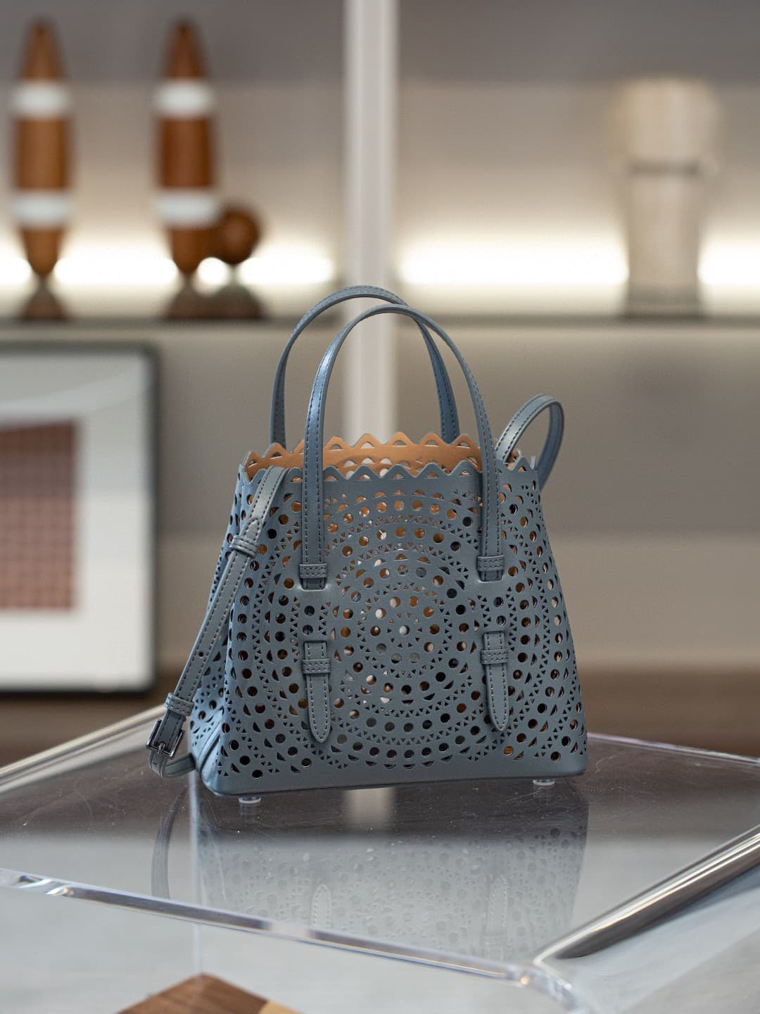 Cowhide hollow handbag — showcase 7